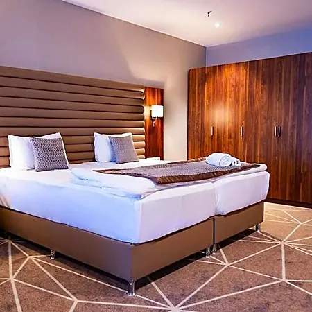 Puzzle Airport Frankfurt Hotel