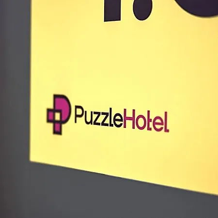 Puzzle Airport Frankfurt Hotel 3*